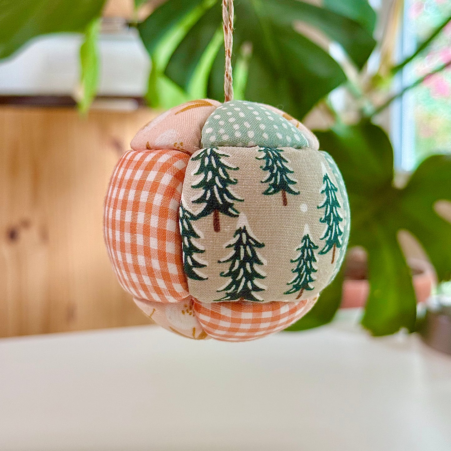 Quilty Ornament #19