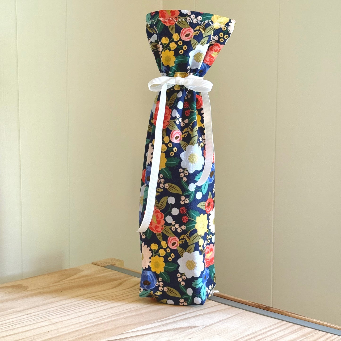 Navy Rifle Paper Floral - Bottle Bag