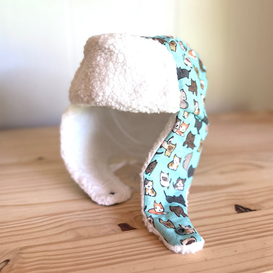 Cats & White - Trapper Hat (4-7 Years)