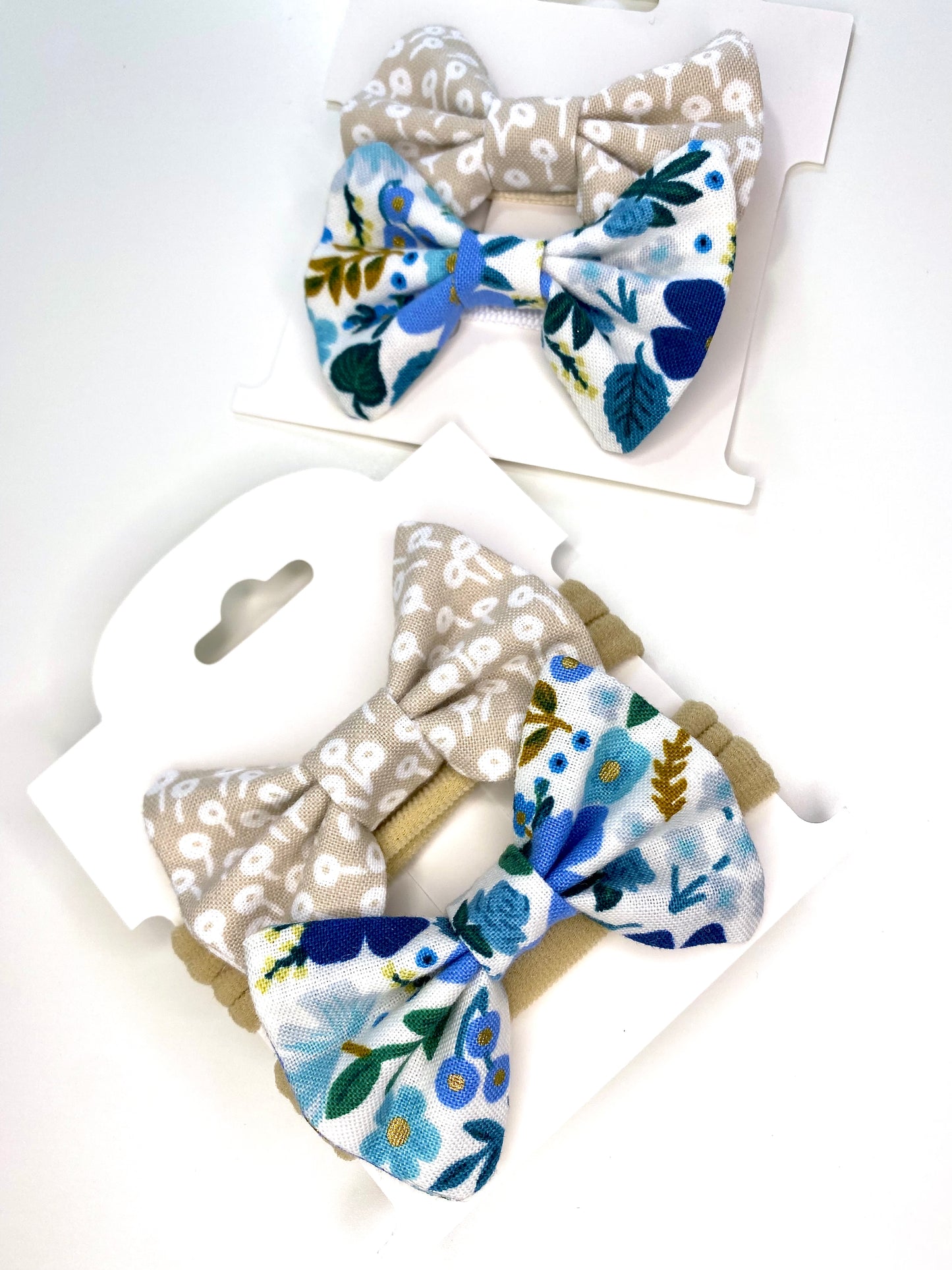 Blue Floral & Cream - Bow Set