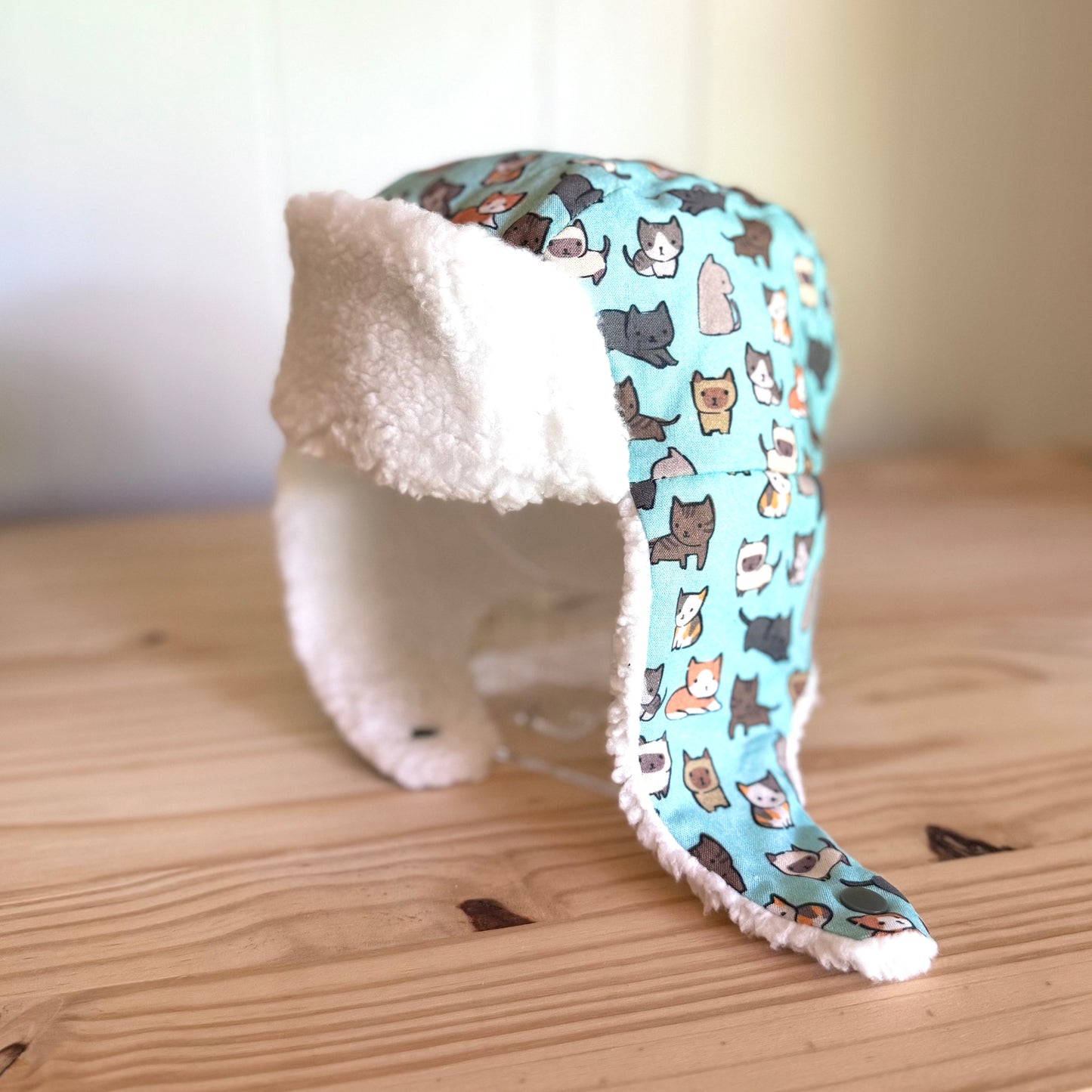 Cats & White - Trapper Hat (12-24 Months)